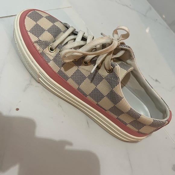 Authentic Louis Vuitton Sneakers - Picture 4 of 6